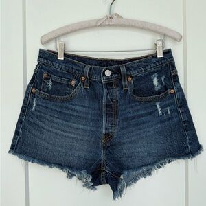 Levi’s 501 Dark Wash Distressed Cut Off Denim Shorts Womens Sz 30